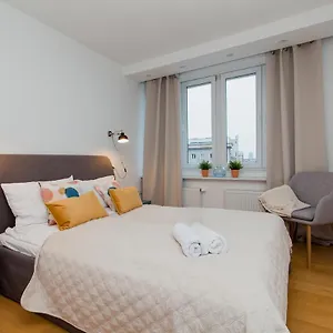 shortstaypoland-plac-mirowski-warsaw.warsawhotelspoland.com/
